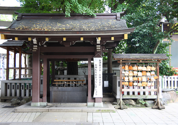 鳥越神社