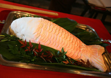人気の寿司ブッフェや贅沢食材を使用した和食の創作料理でゲストをおもてなし