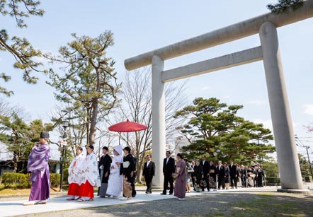 shrine01.jpg